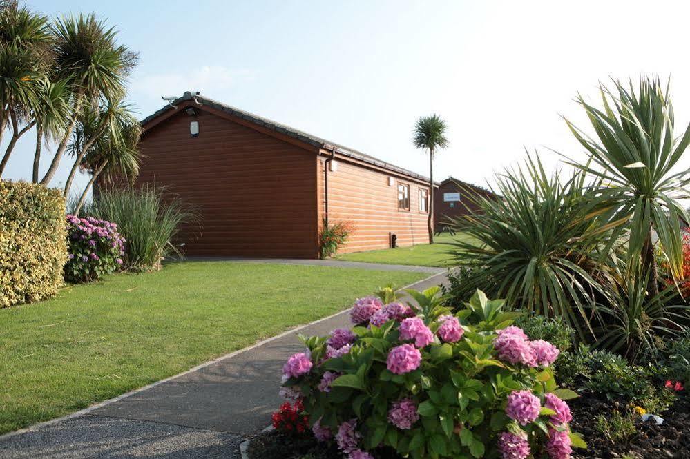 Atlantic Bays Holiday Park Padstow Esterno foto